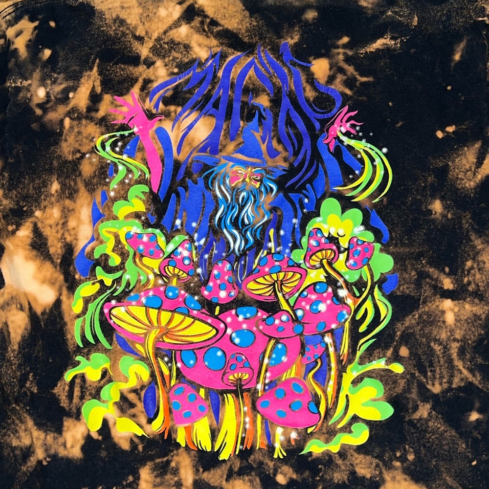 Zumiez Black Custom Acid Wash Magic Mushroom Graphic Grunge Hippie Shirt Size L - Picture 3 of 10